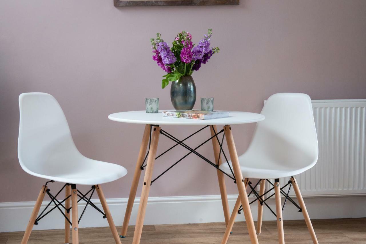 The Hayloft, End Farm Holiday home Leominster